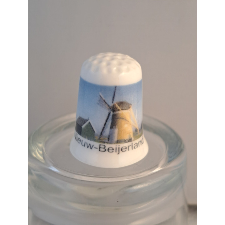 Molen De Swaen in Nieuw Beijerland Hoeksche Waard vingerhoedje