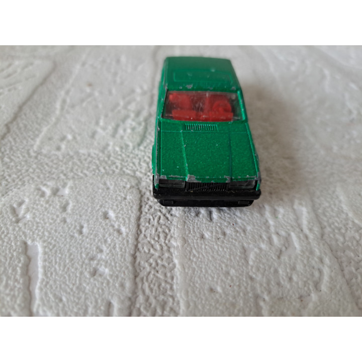 Volvo 760 GLE 1:61 Majorette 230 blauw - modelauto