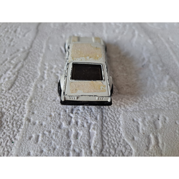 Rover 2600 1:64 Giodi - modelauto