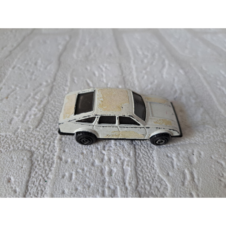 Rover 2600 1:64 Giodi - modelauto