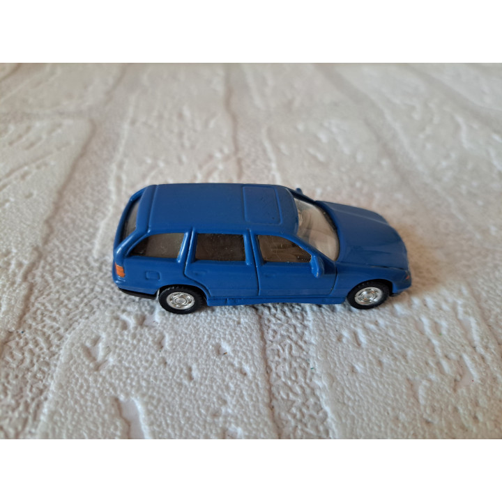 Bmw 325i Touring station Cararama-Hongwell 1:72 - modelauto