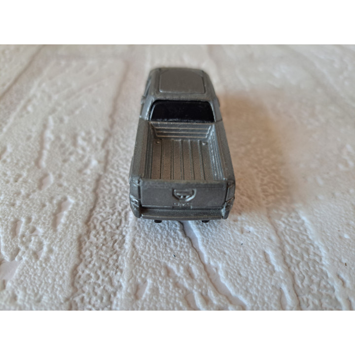 GMC Terradyne pickup 2000 1:64 Maisto - modelauto