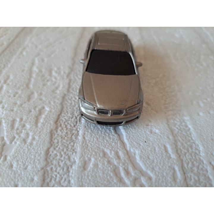 BMW 1 Series E82 coupe 1:64 Maisto - modelauto