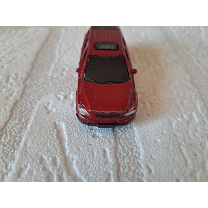Volvo XC90 Maisto 1:64 roodbruin (2) - modelauto
