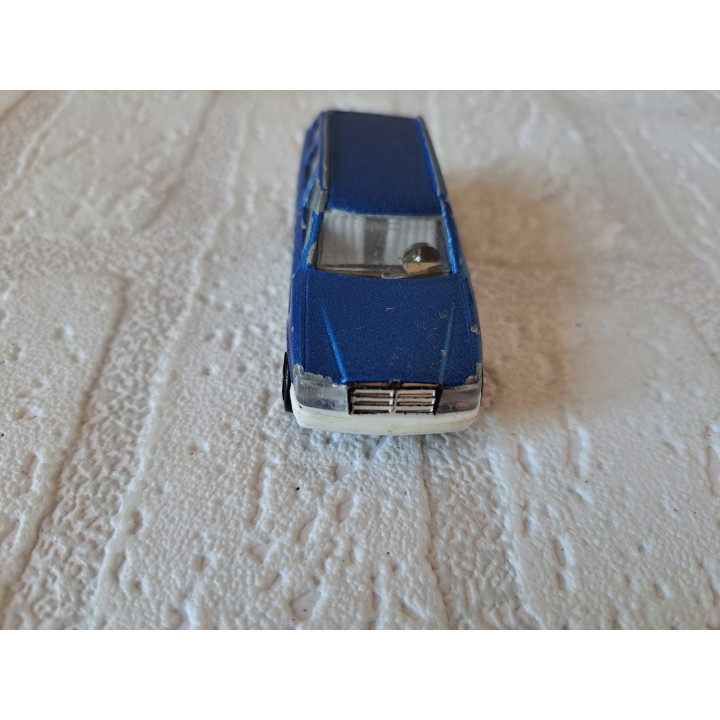 Mercedes 300 TE 1:63 Majorette 250 - modelauto