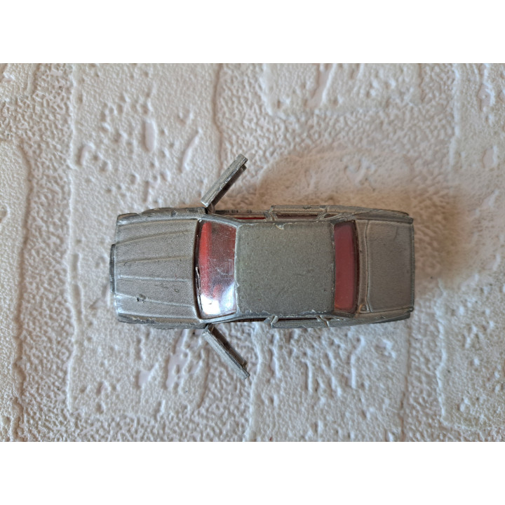 Jaguar XJ 6 1:65 Majorette