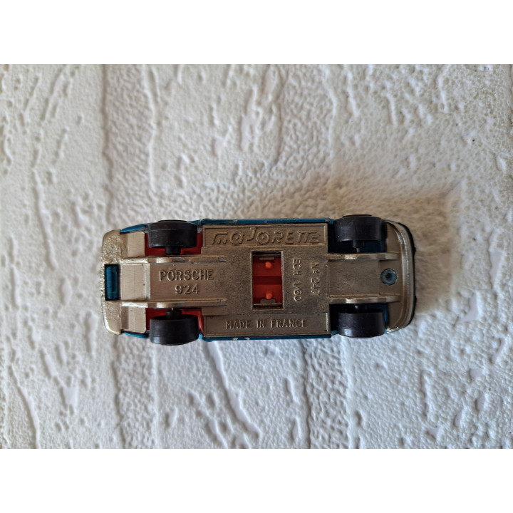 Porsche 924 1:60 Majorette 247 blauw - modelauto