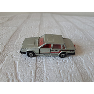 Volvo 760 GLE 1:61 Majorette 230 zilverkleurig