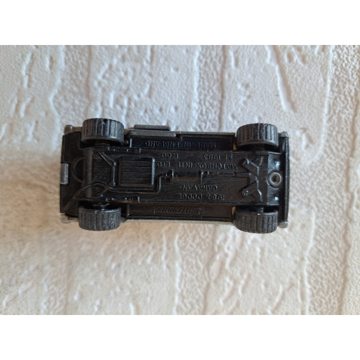 Dodge Caravan 1984 1:60 Matchbox Verf verwijderd - modelauto