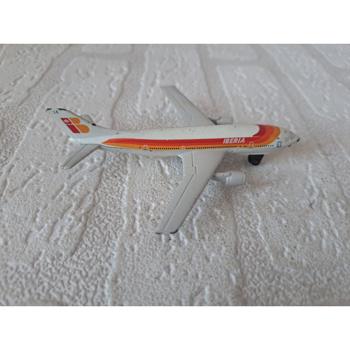 Airbus A300 Iberia Matchbox SB28 11x9x4cm - vliegtuig