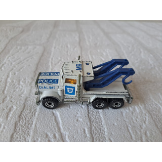 Peterbilt 359 takelwagen Police 1:80 Matchbox MB061