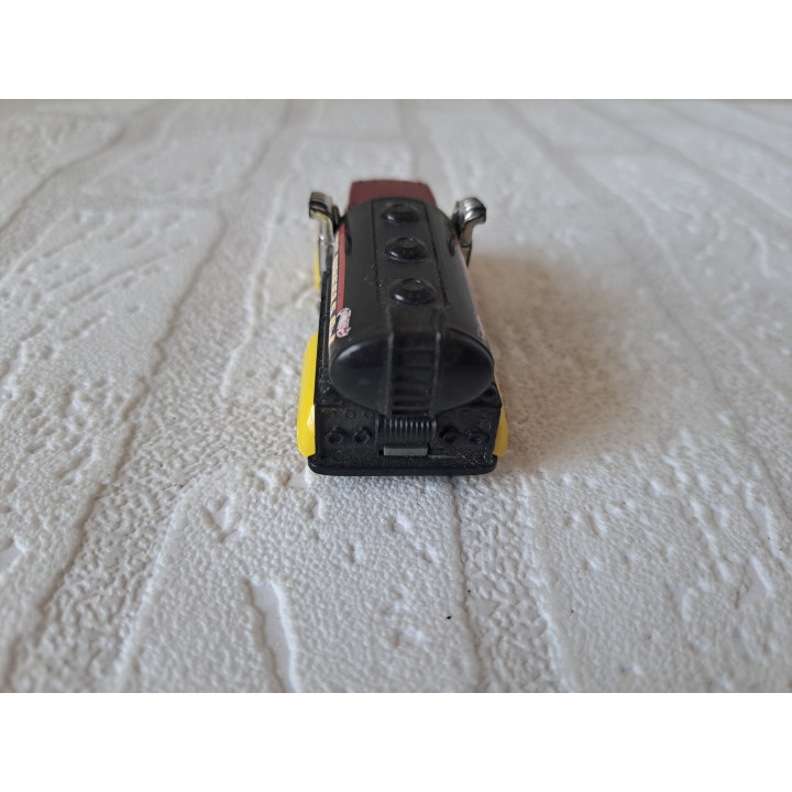 Tankwagen Fast Gassin Matchbox N4017 7.5x3.5x3cm - modelauto
