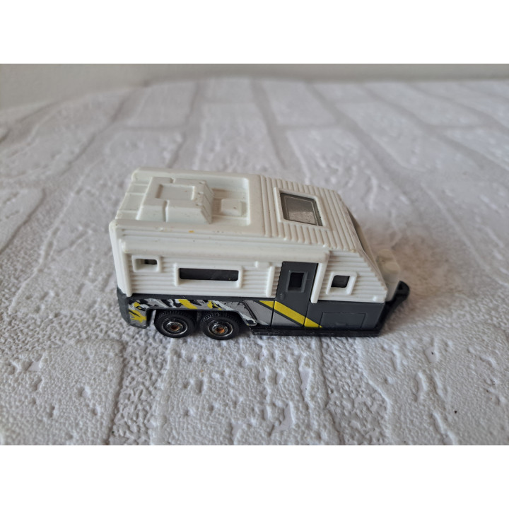Caravan Travel Trailer Matchbox MB868 8.5x3.5x3cm - modelauto