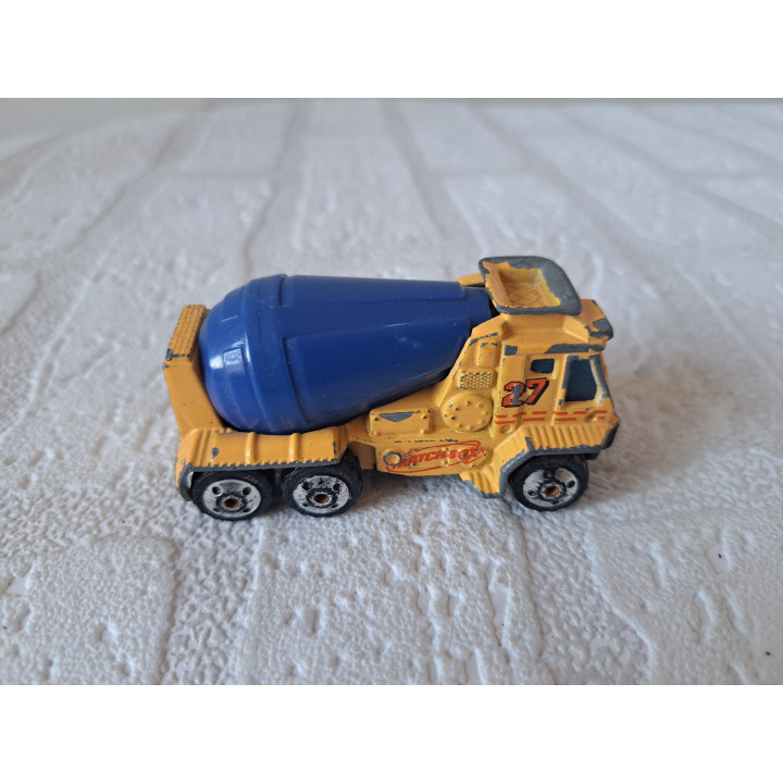 Betonwagen Matchbox MB495 7.5x3x3.5cm - modelauto