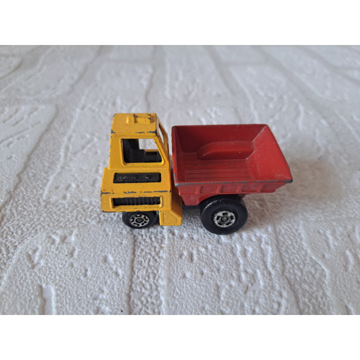 Kiepwagen Site dumper Matchbox MB26 6x3.5x3.5 rood-geel (2) - modelauto