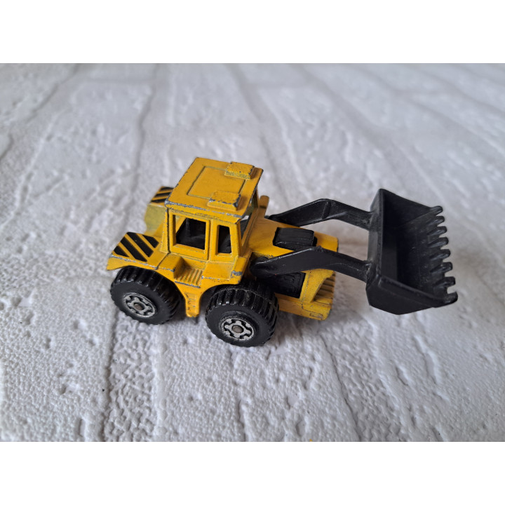 Shovel 1:82 Matchbox MB29 donkergeel - modelauto