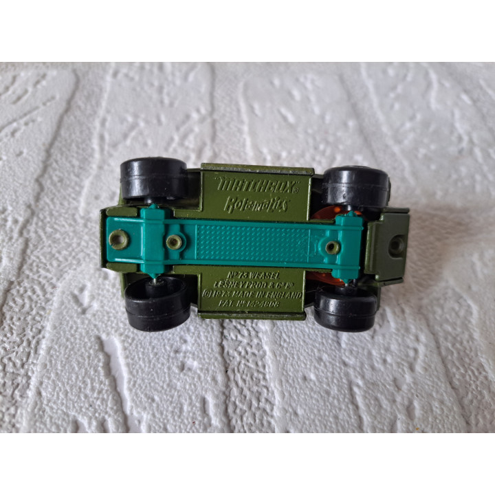 Daimler Ferret pantserwagen 1:52 Matchbox MB73 donkergroen - modelauto Daimler Ferret pantserwagen 1:52 Matchbox MB73 donkergroen - modelauto