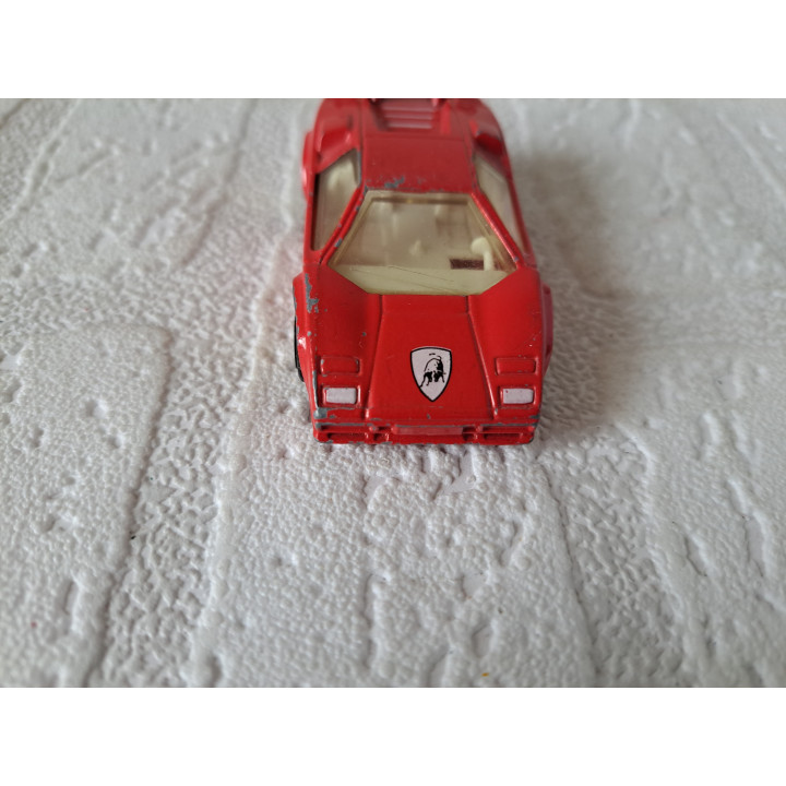 Lamborghini Countach LP500S 1:56 Matchbox MB154 (2) - modelauto