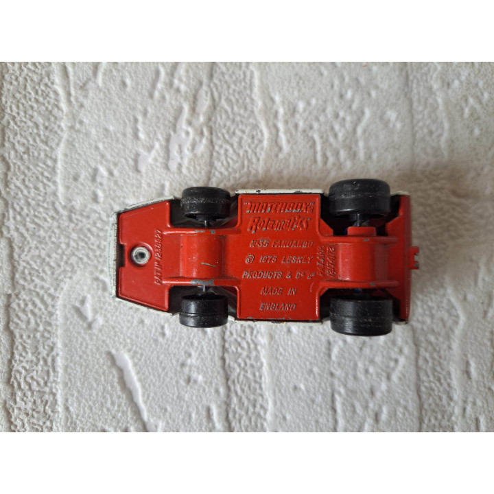 Fandango Fantasy Car 1:60 White Matchbox Rolamatics