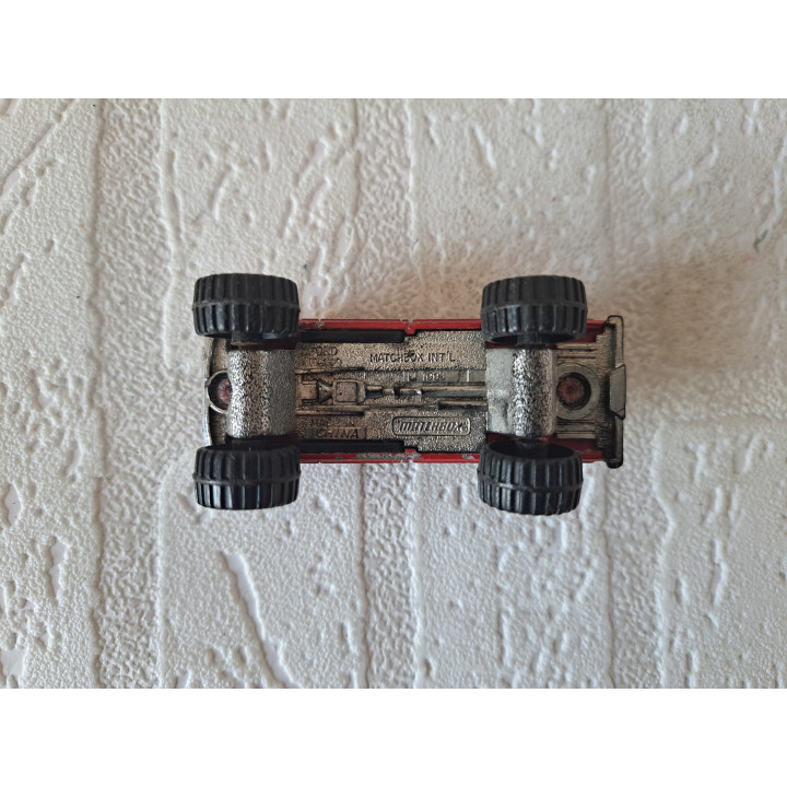 Ford F 150 4x4 1:70 Matchbox MB248 rood - modelauto