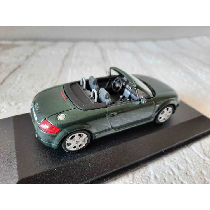 Audi TT Roadster 1:43 Minichamps 830003 donkergroen