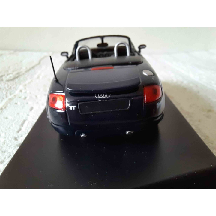 Audi TT roadster 1:43 Wemi donkerblauw