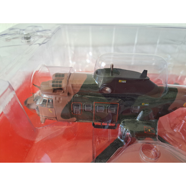 Helicopter 60 AS Super Puma 1:72 Altaya Ixo ONBESCHADIGD - Verzamelobjecten