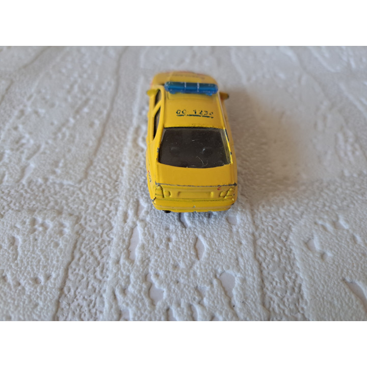 BMW 5 serie E39 Nederlandse Ambulance 7.5x3x3cm (2) - modelauto