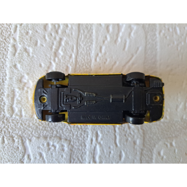 BMW 5 serie E39 Nederlandse Ambulance 7.5x3x3cm (2) - modelauto