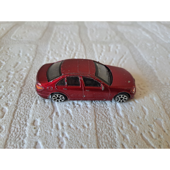 Mercedes C class Dickie 7.5x3x2.5cm paarsrood - modelauto