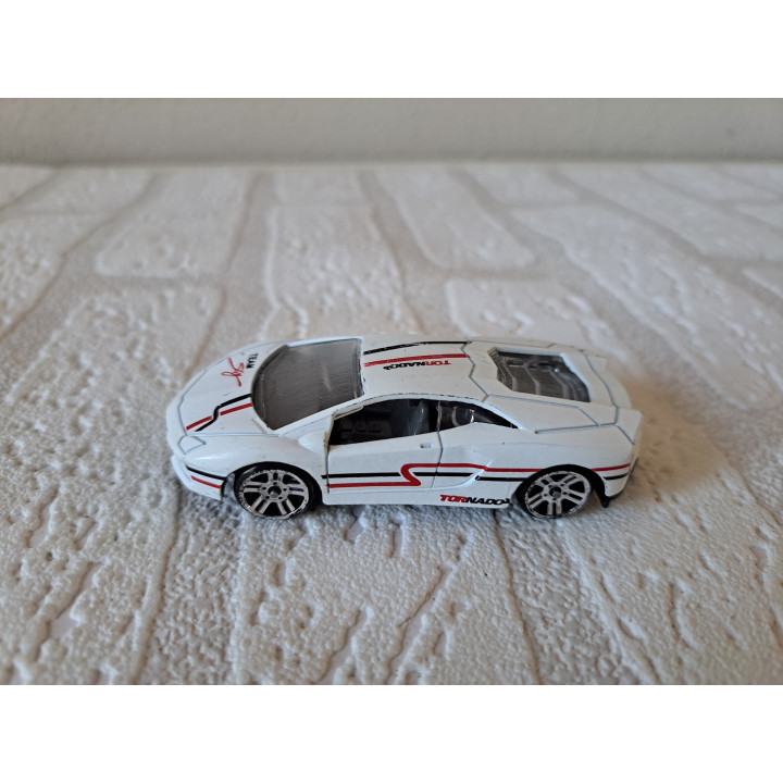 Lamborgihini Reventon Tornado 8.5x3.5x2cm