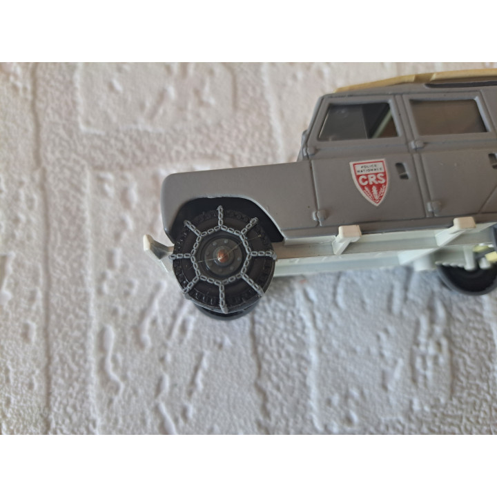 Land Rover 109 met sneeuwkettingen CRS politie 1:43 Solido - modelauto