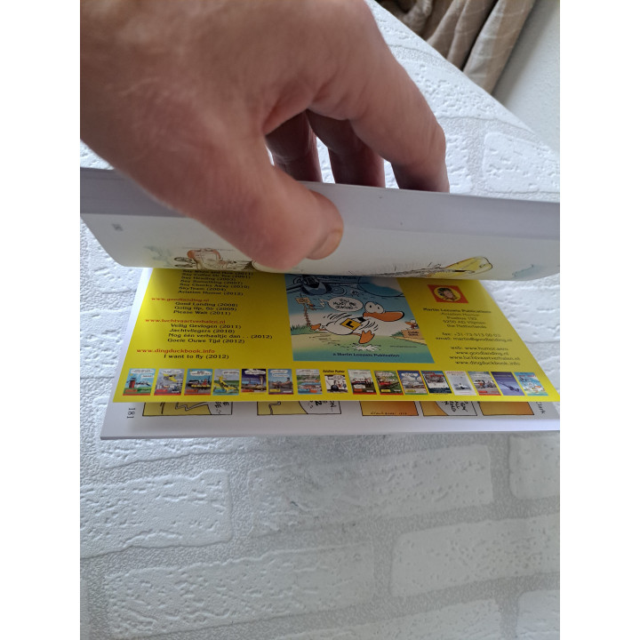 KLM Boek First 100 Years are Tough Jubileum Editie