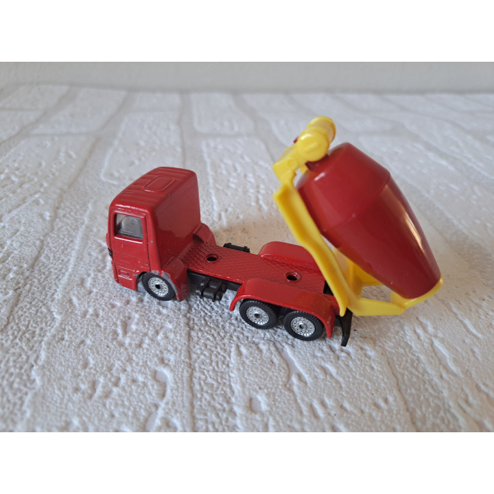 Mercedes Actros 1831 L cementwagen 1:55 Siku 00813 (2) - modelauto