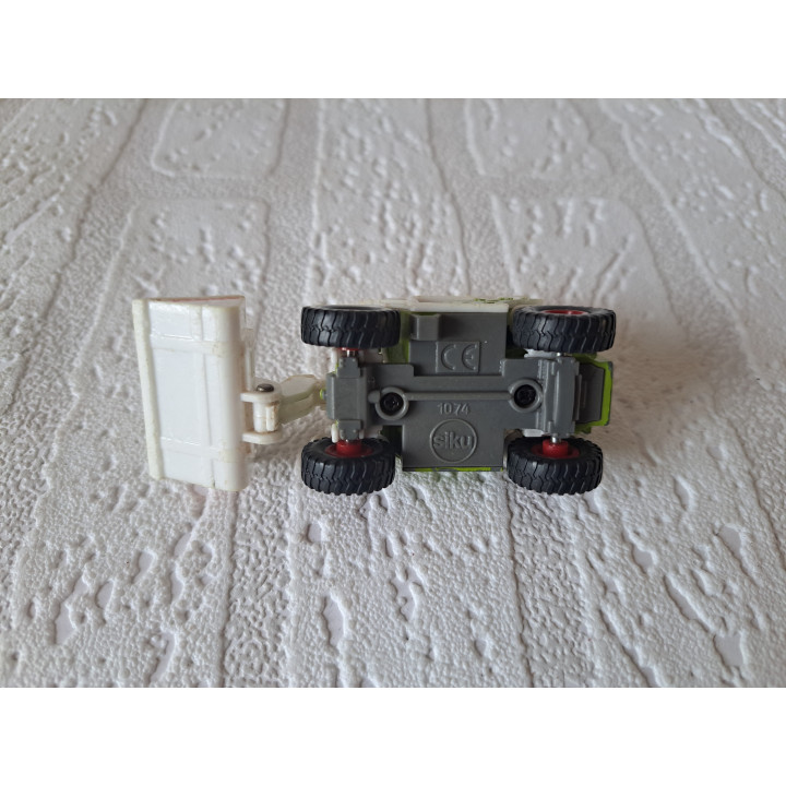 Claas targo C50 siku 1074 8.5x3.5x4cm (2) - modelauto