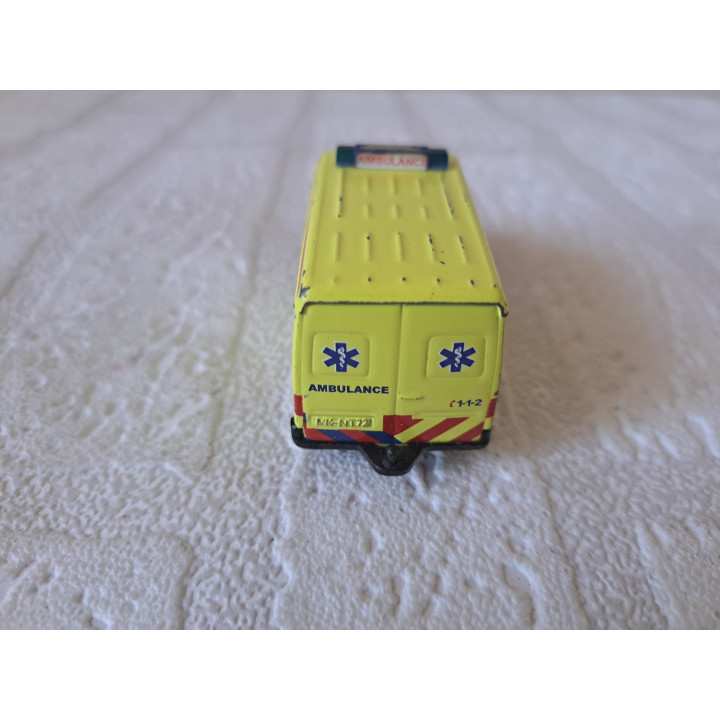 Mercedes Sprinter Nederlandse Ambulance Modelauto 1:55 Siku