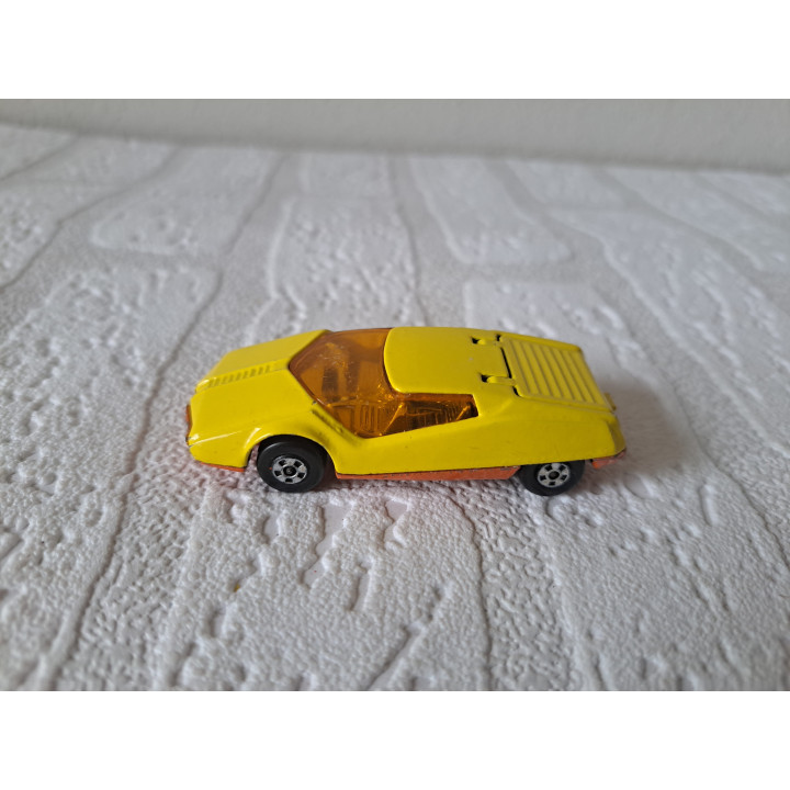 Datsun 126X 1:64 Matchbox MB33 (2)