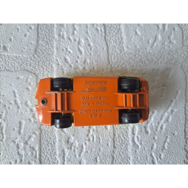 Datsun 126X 1:64 Matchbox MB33 (2) - modelauto
