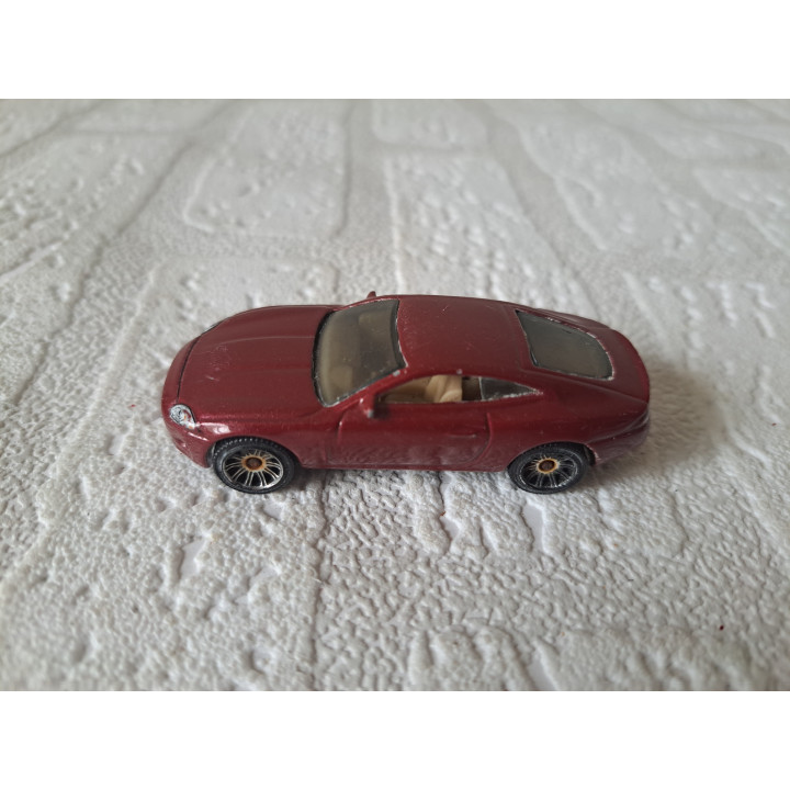 Jaguar XK Coupe 2006 1:64 Matchbox MB692 (2)