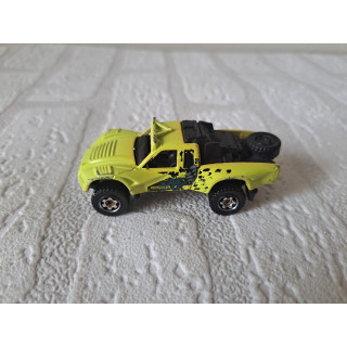 Toyota Baja Bullet 1:64 Matchbox MB797 geel