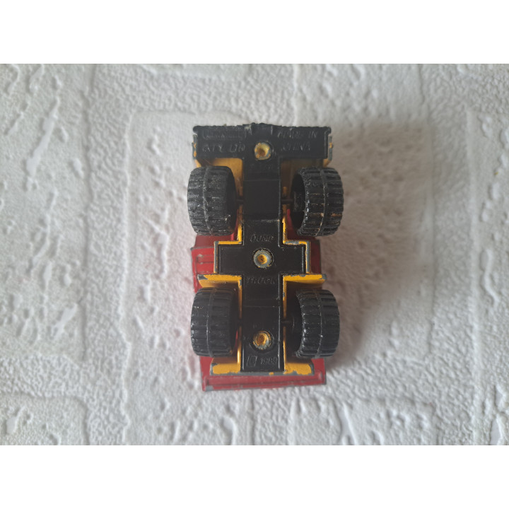 Faun Quarry kiepwagen 1:140 Matchbox MB58 rood-geel - modelauto Faun Quarry kiepwagen 1:140 Matchbox MB58 rood-geel - modelauto