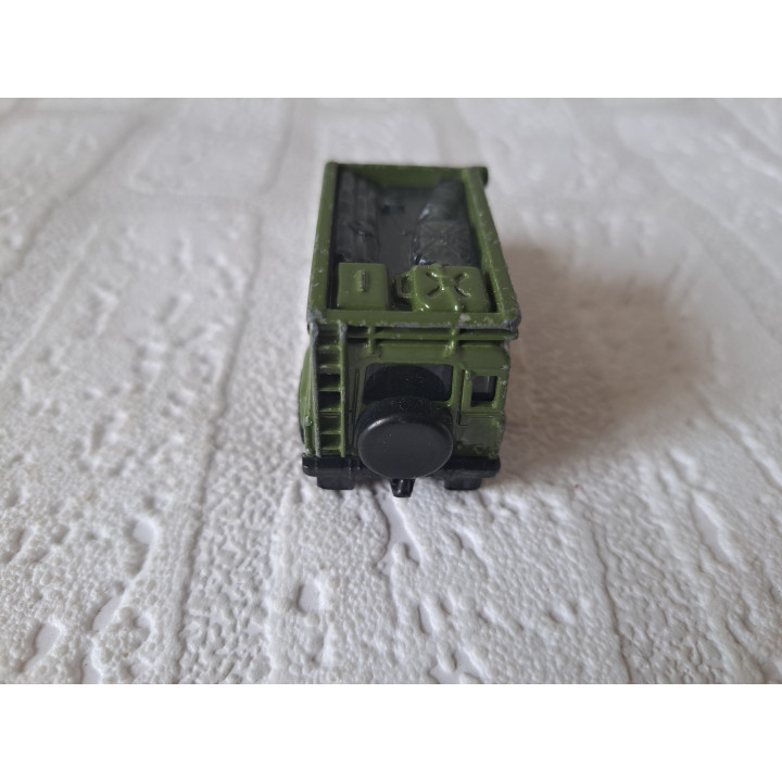 Land Rover Defender 110 1:77 Matchbox MB838 - modelauto