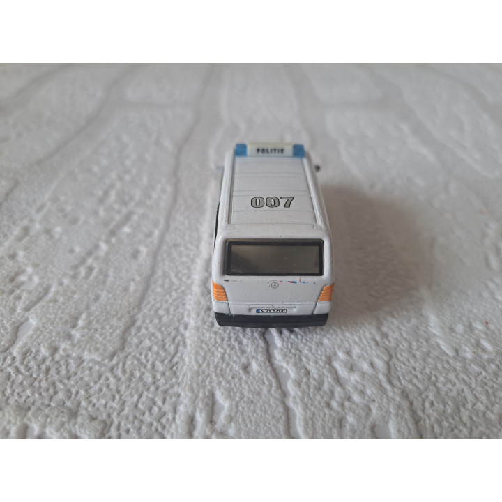 Mercedes Benz Vito Nederlandse politie 1:80 Hongwell - modelauto