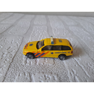 Bmw 325i Touring Nederlandse ambulance 1:67 Hongwell