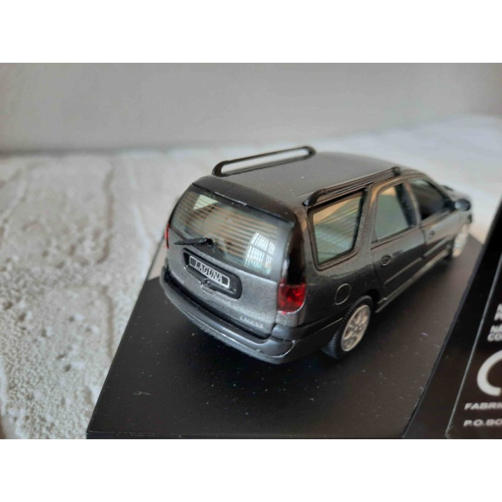 Renault Laguna 1:43 Vitesse group donkergrijs