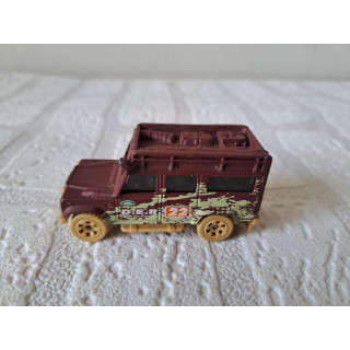 Land Rover Defender 110 1:77 Matchbox MB697