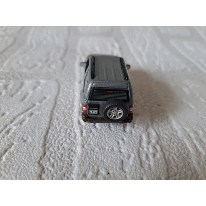 Toyota Land Cruiser J100 1:90 Schuco - modelauto