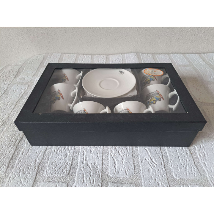 Set kop en schotels van porselein met Volkswagen en surfplank - handgemaakt