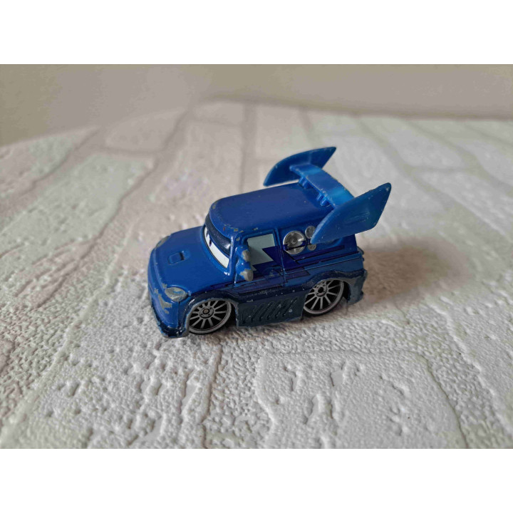 DJ Devon Montegomery Disney Cars Pixar 6.5x4x4.5cm (1) - Pixar film