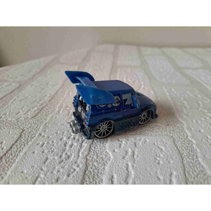DJ Devon Montegomery Disney Cars Pixar 6.5x4x4.5cm (1) - Pixar film